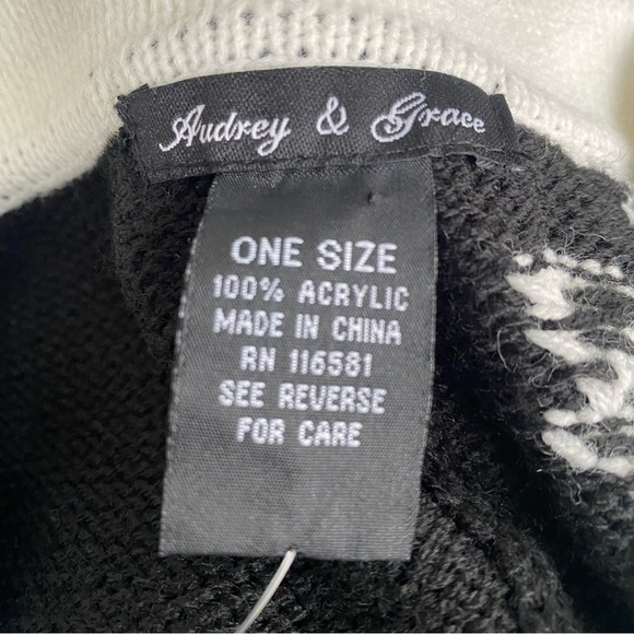 Women’s Knit Floral Pullover Wrap Audrey & Grace Black And White Size OS - Picture 5 of 5